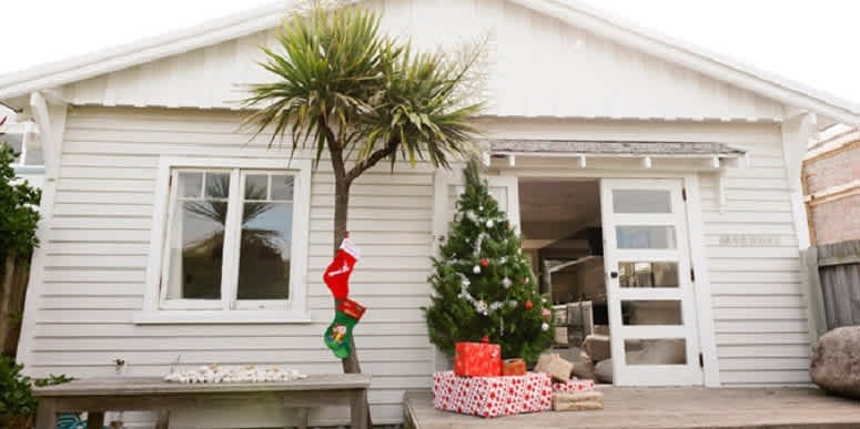 house with Christmas decorations